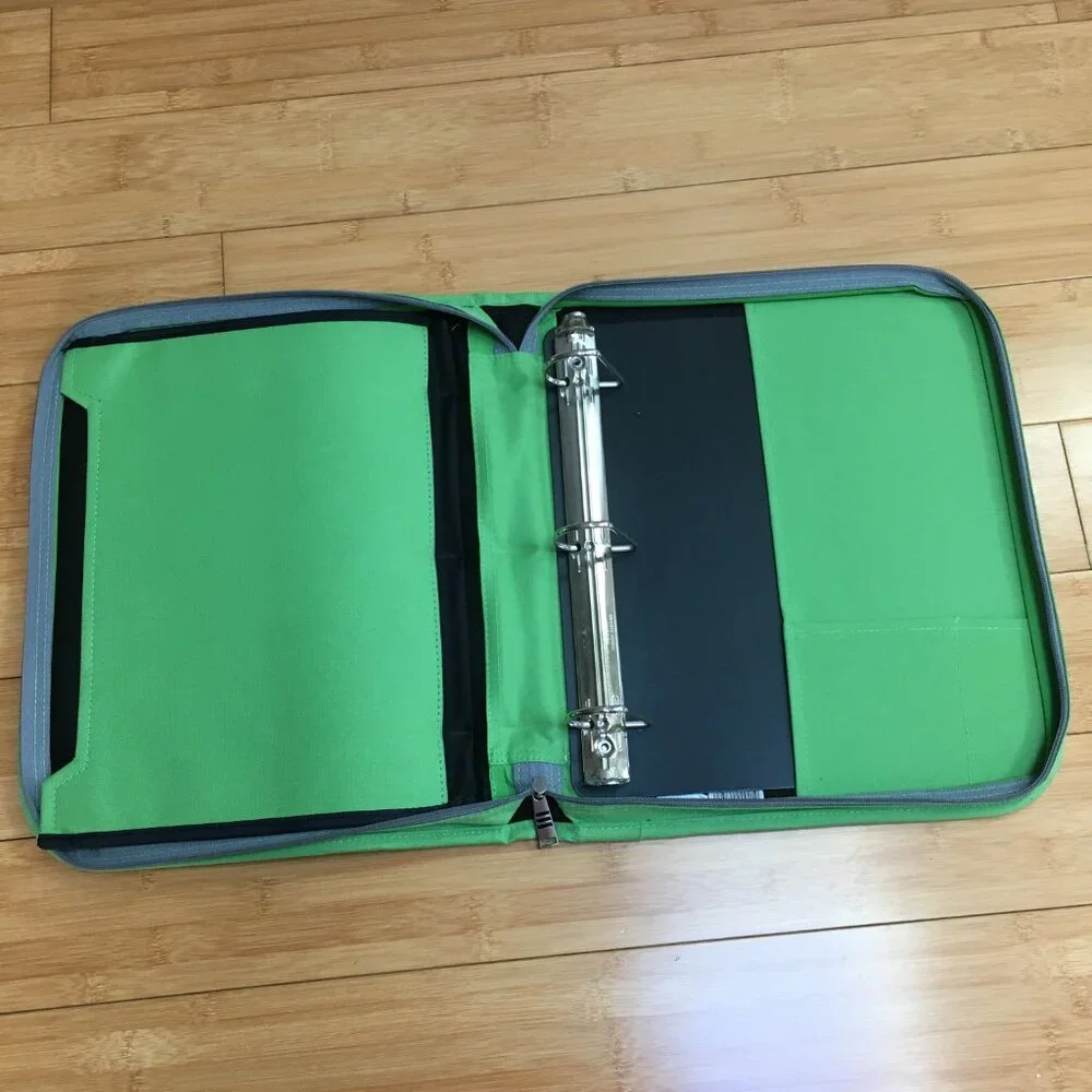 EUC Green Zipper Binder/Organizer